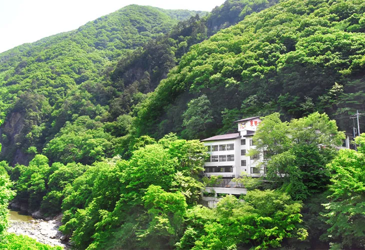 ぎょうざの満洲 東明館